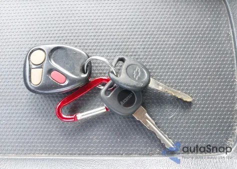 2001 Chevrolet Silverado 1500 Ls из США, поврежденный, VIN 1GCEK19T51Z111952